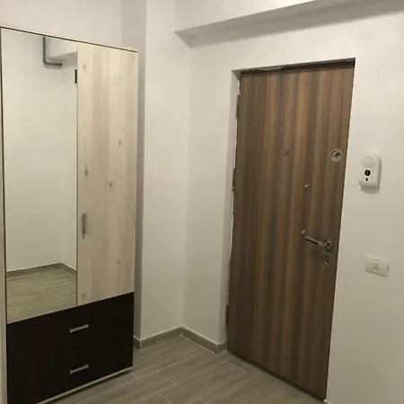 Raisa Apartament アパート ナボダリ